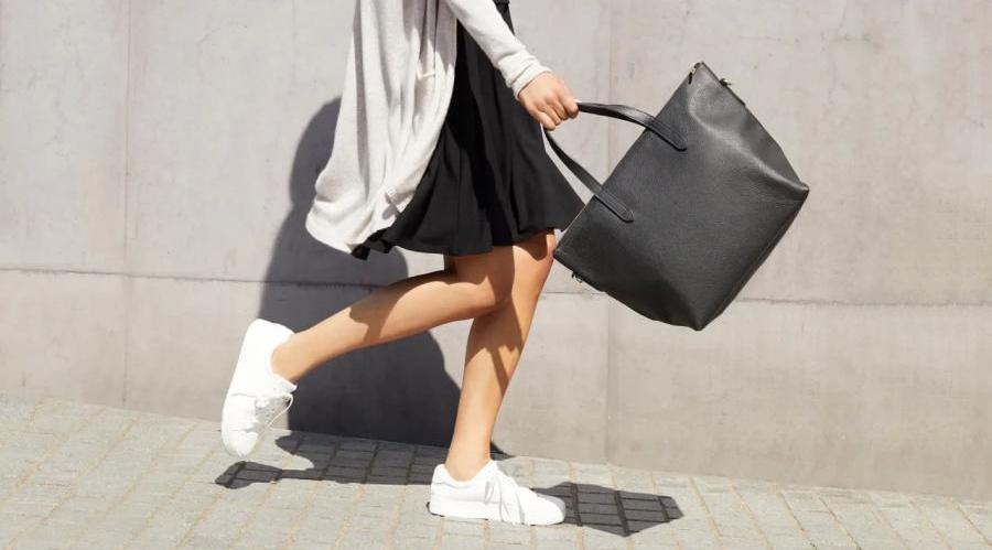 کیف مناسب برای بانوان قد بلند