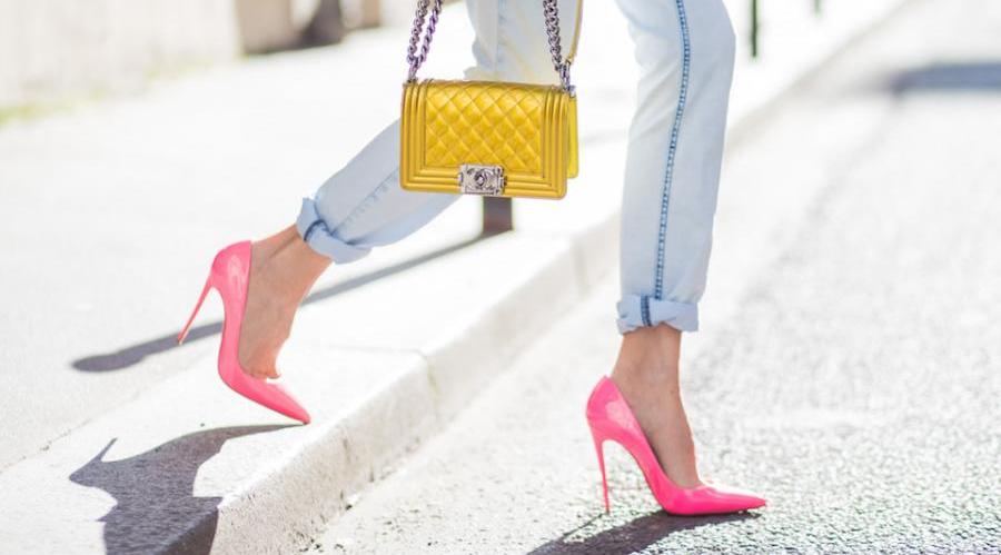 چگونه با کفش پاشنه بلند راحت راه برویم؟