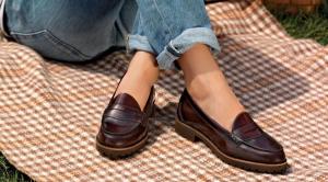 کفش کالج چیست؟